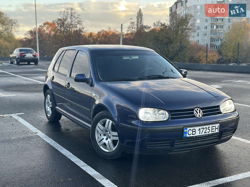 Хэтчбек Volkswagen Golf 2000 в Чернигове фото Хэтчбек Volkswagen Golf 2000 в Чернигове