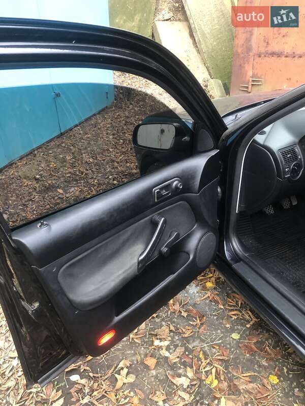 Универсал Volkswagen Golf 1999 в Сумах