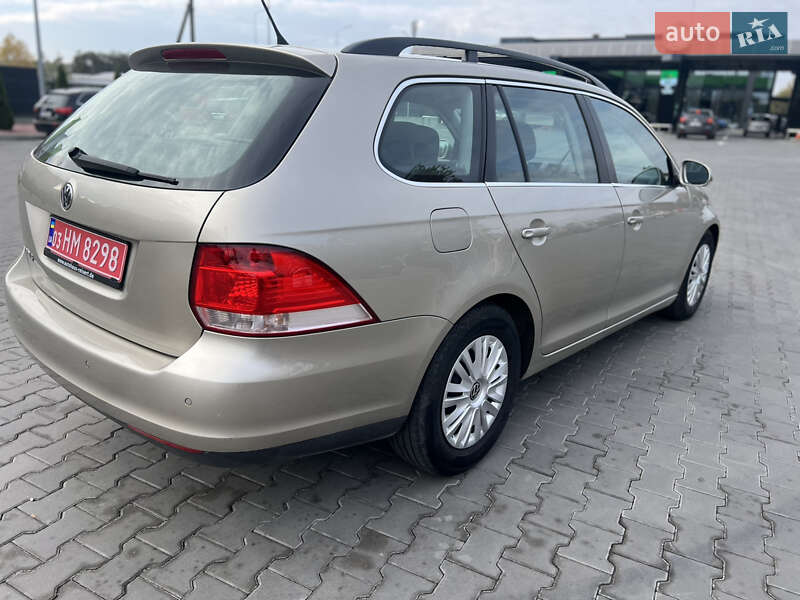 Универсал Volkswagen Golf 2008 в Луцке