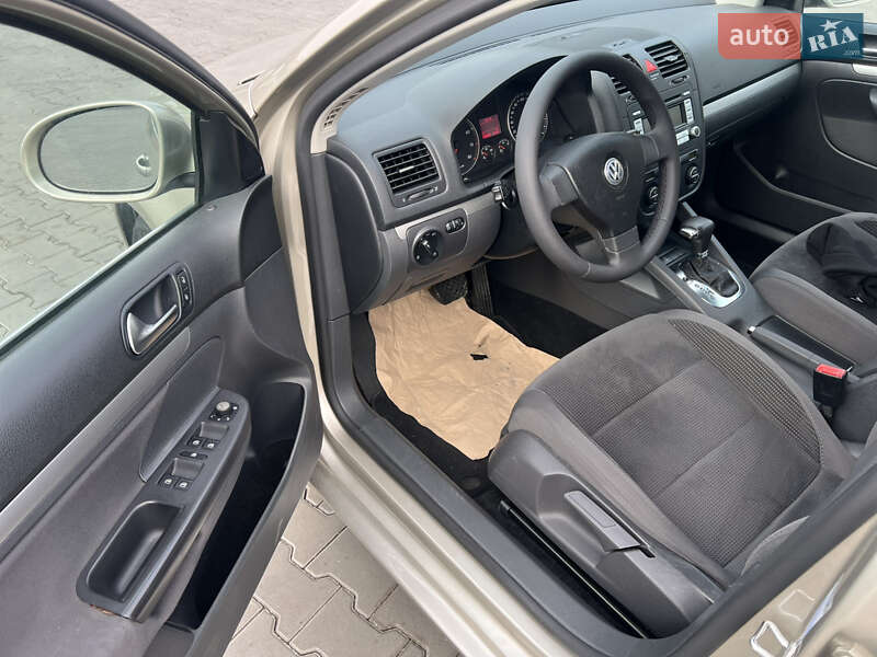 Универсал Volkswagen Golf 2008 в Луцке