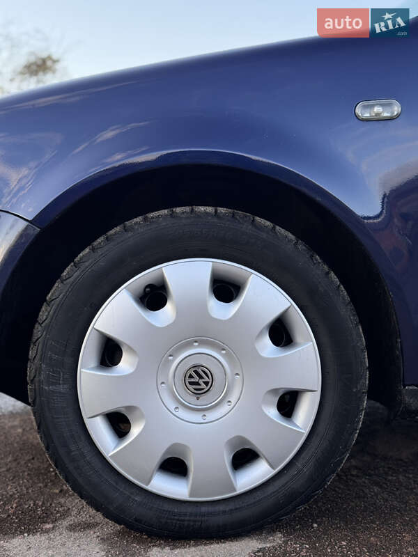 Універсал Volkswagen Golf 2001 в Чернігові