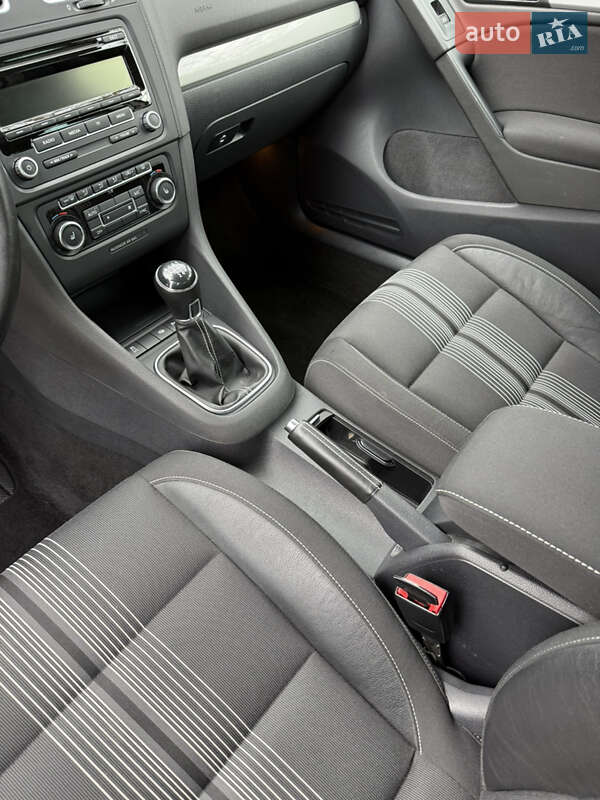 Хетчбек Volkswagen Golf 2013 в Хмельницькому фото 12 Хетчбек Volkswagen Golf 2013 в Хмельницькому