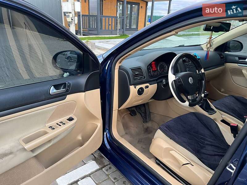 Універсал Volkswagen Golf 2008 в Львові