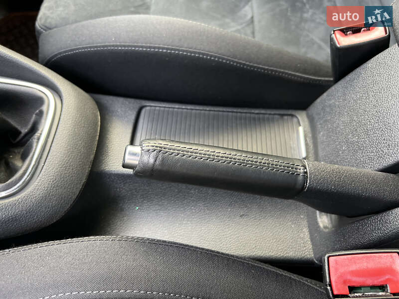 Хетчбек Volkswagen Golf 2009 в Івано-Франківську