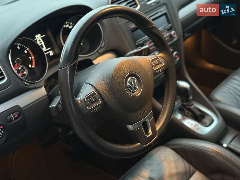 Универсал Volkswagen Golf 2012 в Сарнах