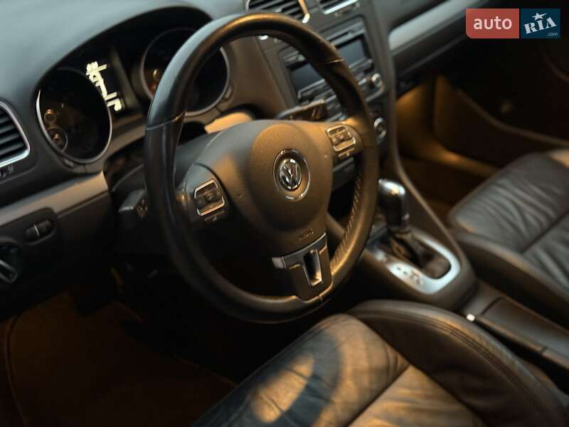 Универсал Volkswagen Golf 2012 в Сарнах