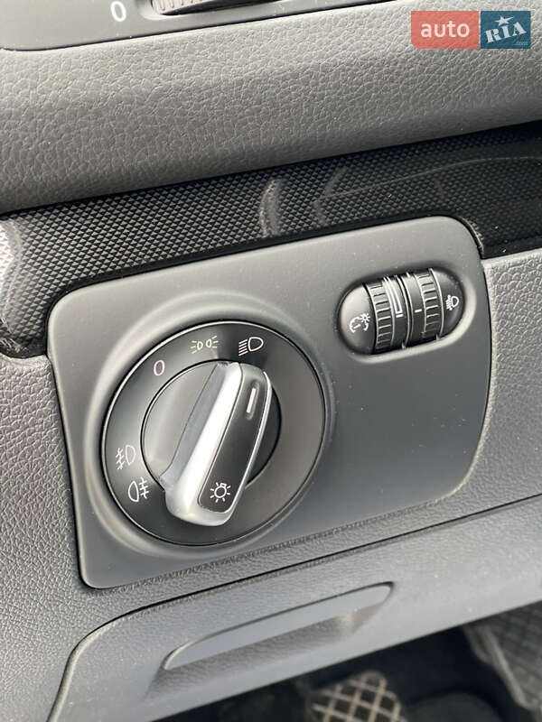 Універсал Volkswagen Golf 2010 в Луцьку