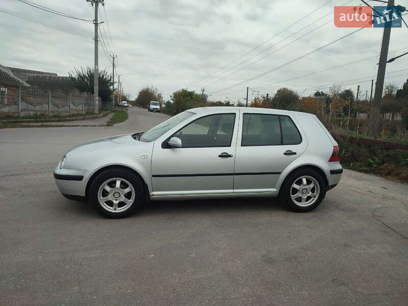 Хэтчбек Volkswagen Golf 2001 в Виннице фото Хэтчбек Volkswagen Golf 2001 в Виннице