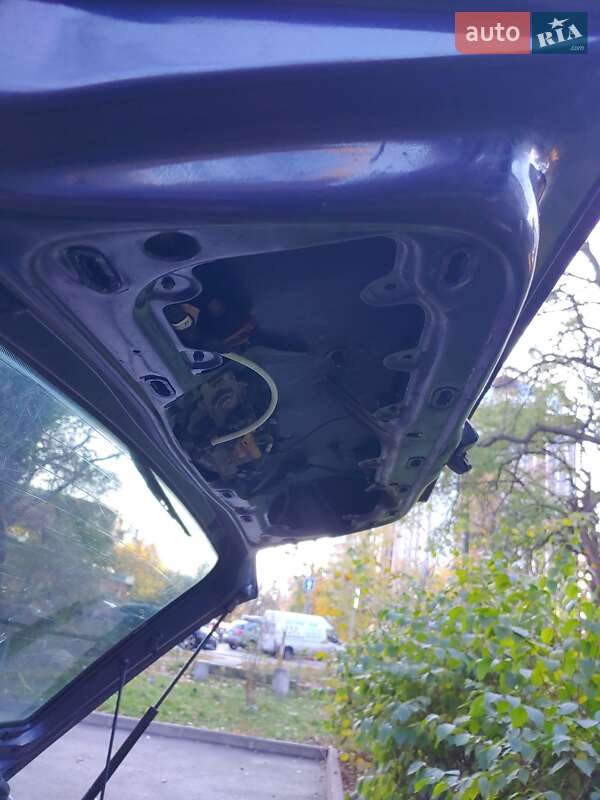 Хэтчбек Volkswagen Golf 1995 в Киеве