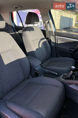 Хетчбек Volkswagen Golf 2006 в  фото 10 Хетчбек Volkswagen Golf 2006 в