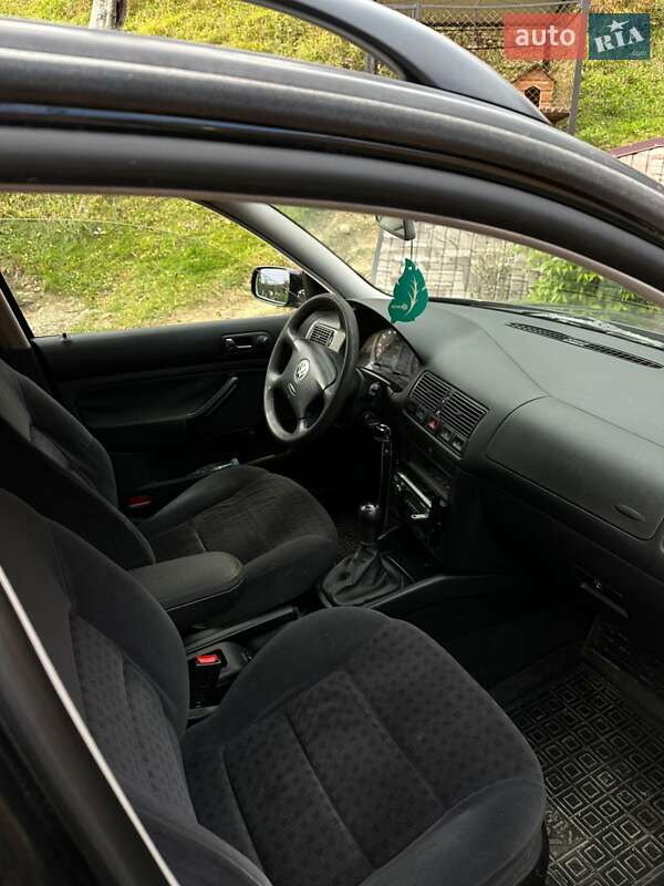 Универсал Volkswagen Golf 2000 в Ивано-Франковске