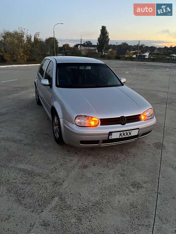 Volkswagen Golf 2000