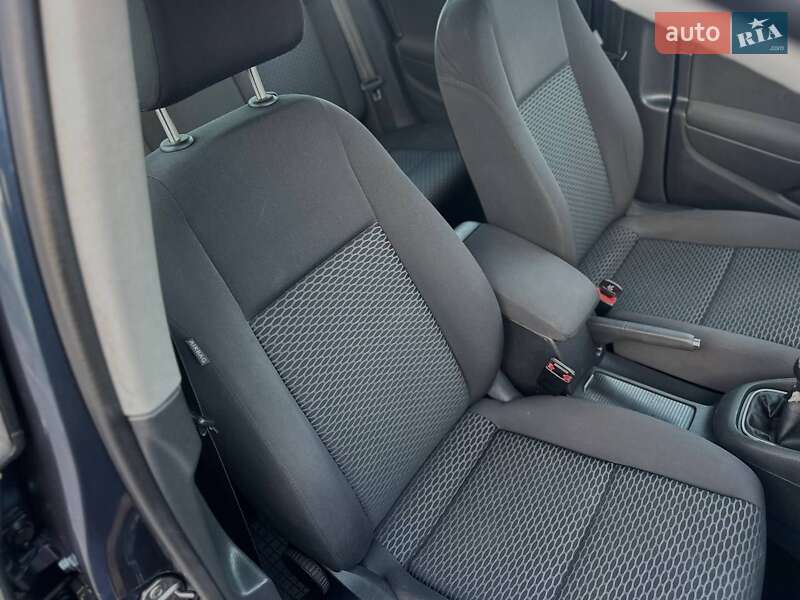 Хэтчбек Volkswagen Golf 2010 в Полтаве фото 20 Хэтчбек Volkswagen Golf 2010 в Полтаве