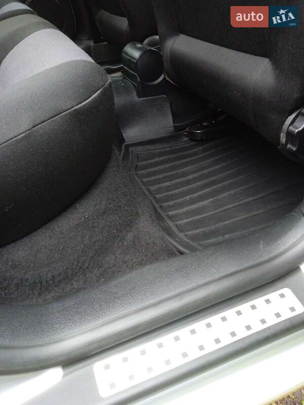 Хетчбек Volkswagen Golf 2002 в Хмельницькому фото 27 Хетчбек Volkswagen Golf 2002 в Хмельницькому