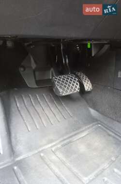 Хэтчбек Volkswagen Golf 2002 в  фото 40 Хэтчбек Volkswagen Golf 2002 в