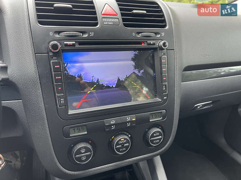 Хэтчбек Volkswagen Golf 2007 в Киеве