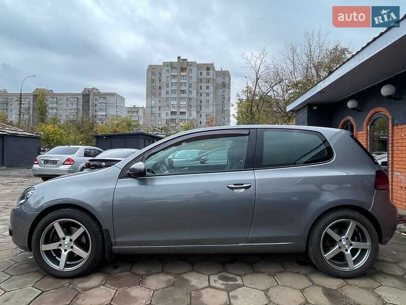 Хетчбек Volkswagen Golf 2011 в Миколаєві