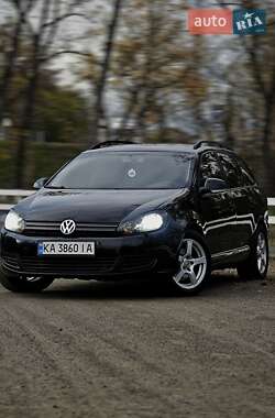 Универсал Volkswagen Golf 2011 в Вишневом