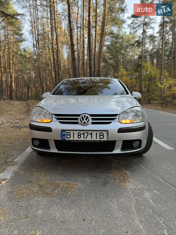 Volkswagen Golf 2004