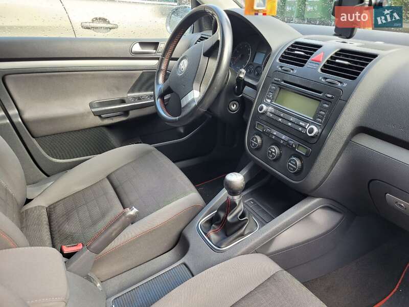 Хэтчбек Volkswagen Golf 2006 в Луцке фото 9 Хэтчбек Volkswagen Golf 2006 в Луцке