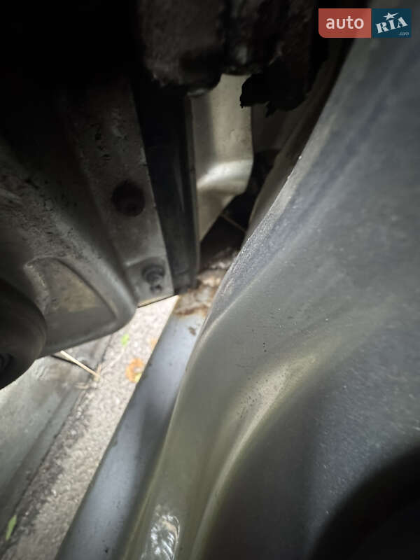 Хетчбек Volkswagen Golf 2004 в Полтаві