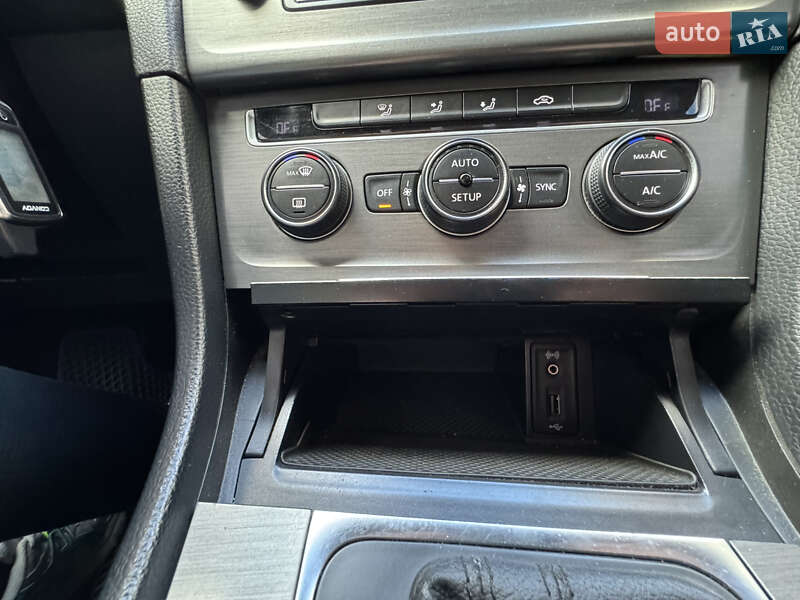 Универсал Volkswagen Golf 2013 в Хмельницком