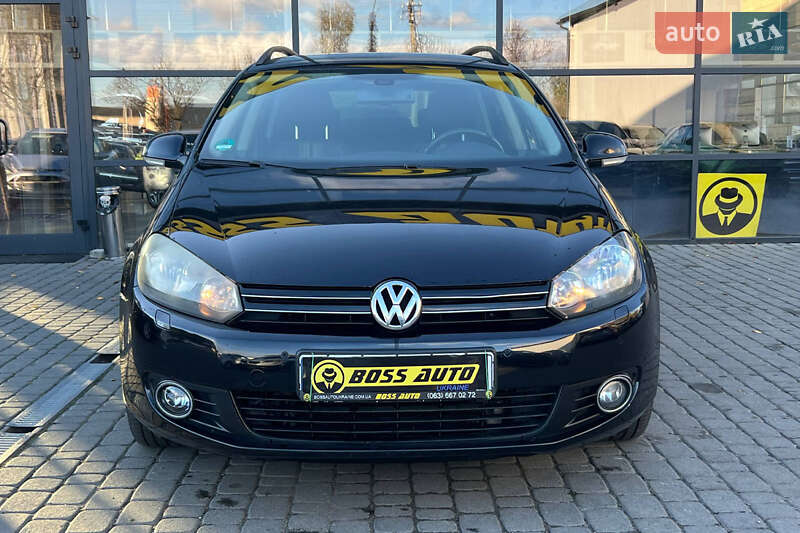 Універсал Volkswagen Golf 2012 в Івано-Франківську