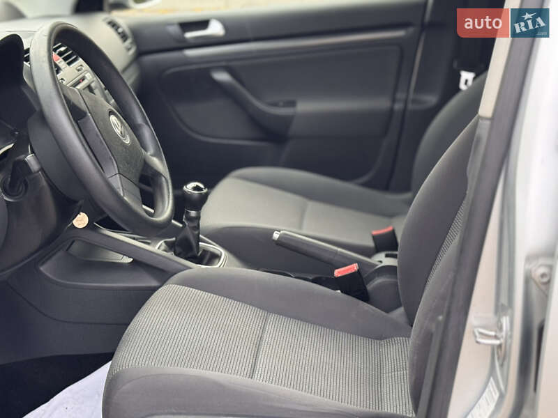 Универсал Volkswagen Golf 2008 в Запорожье