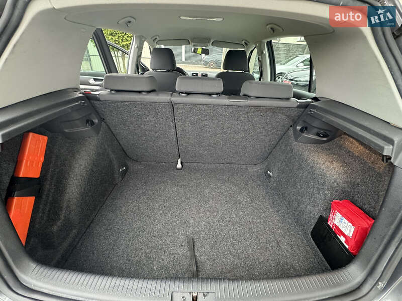 Хэтчбек Volkswagen Golf 2007 в Львове