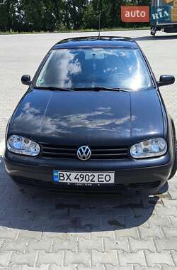 Универсал Volkswagen Golf 2002 в Каменец-Подольском