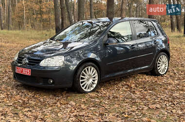 Хетчбек Volkswagen Golf 2007 в Сумах