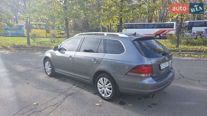 Универсал Volkswagen Golf 2011 в Умани