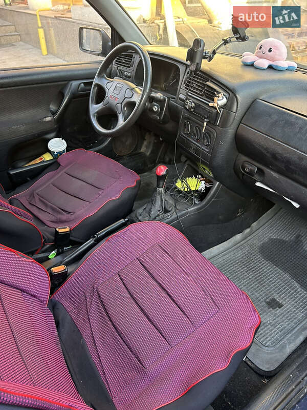 Хэтчбек Volkswagen Golf 1996 в Запорожье