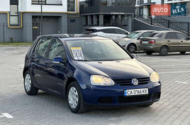 Хэтчбек Volkswagen Golf 2005 в Черкассах