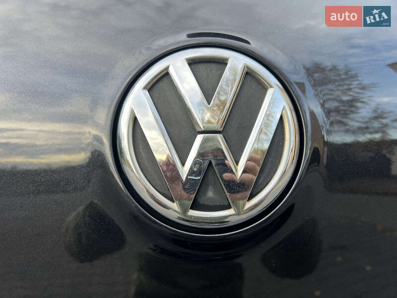 Хэтчбек Volkswagen Golf 2009 в Хмельницком