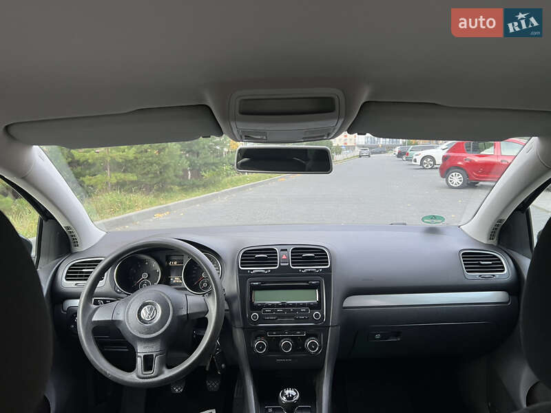 Хэтчбек Volkswagen Golf 2009 в Хмельницком