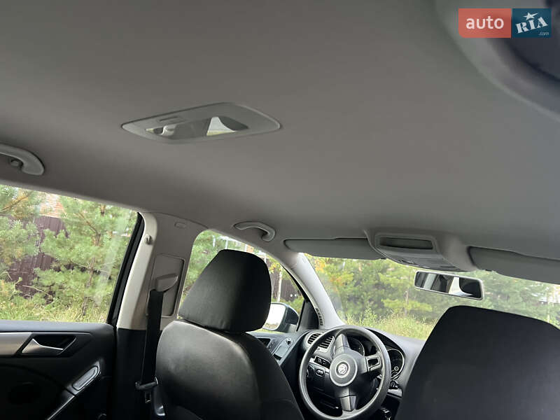 Хэтчбек Volkswagen Golf 2009 в Хмельницком