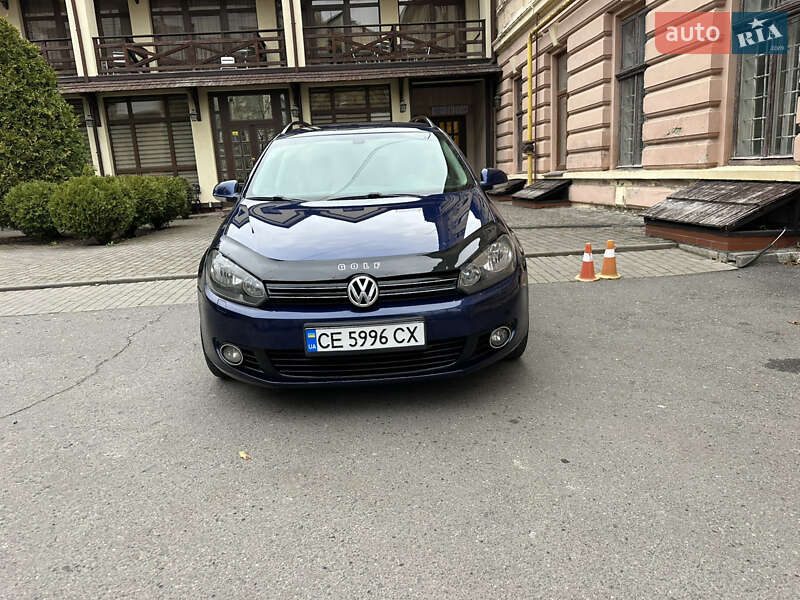 Универсал Volkswagen Golf 2010 в Черновцах