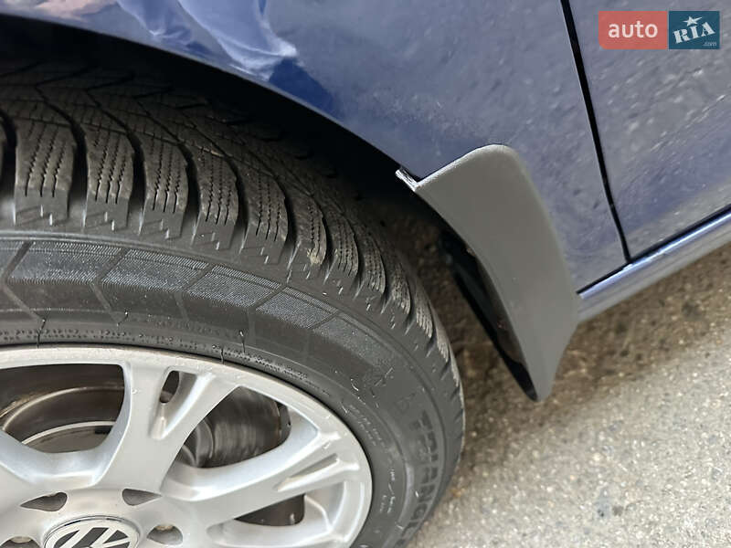 Универсал Volkswagen Golf 2010 в Черновцах