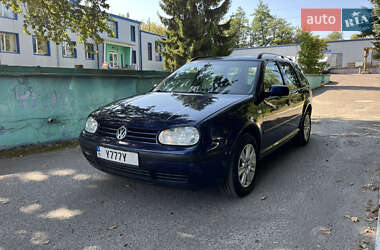 Универсал Volkswagen Golf 2001 в Ровно