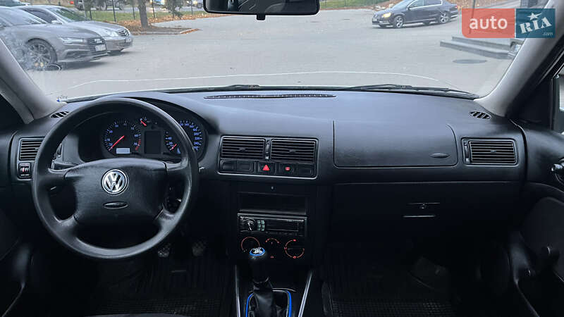 Хэтчбек Volkswagen Golf 1998 в Львове