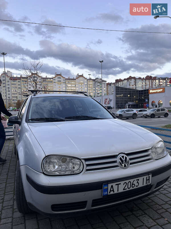 Універсал Volkswagen Golf 1999 в Івано-Франківську