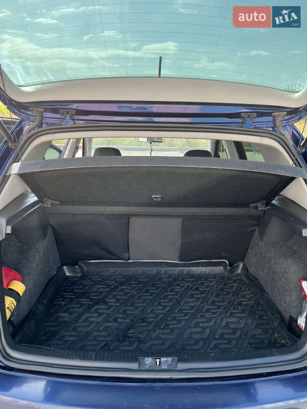 Хетчбек Volkswagen Golf 2008 в Вінниці