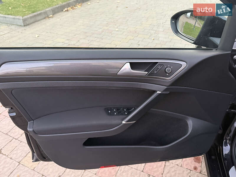 Універсал Volkswagen Golf 2018 в Стрию фото 41 Універсал Volkswagen Golf 2018 в Стрию