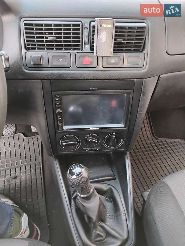 Хетчбек Volkswagen Golf 2000 в Стрию фото 4 Хетчбек Volkswagen Golf 2000 в Стрию