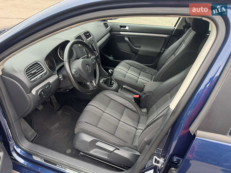 Универсал Volkswagen Golf 2012 в Ровно фото 19 Универсал Volkswagen Golf 2012 в Ровно
