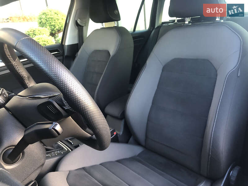 Універсал Volkswagen Golf 2018 в Стрию фото 30 Універсал Volkswagen Golf 2018 в Стрию