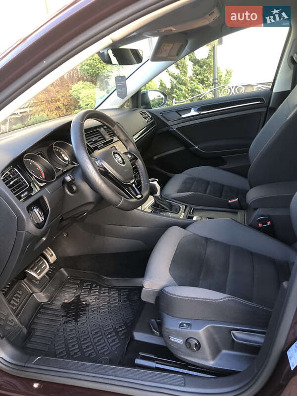 Універсал Volkswagen Golf 2018 в Стрию фото 46 Універсал Volkswagen Golf 2018 в Стрию