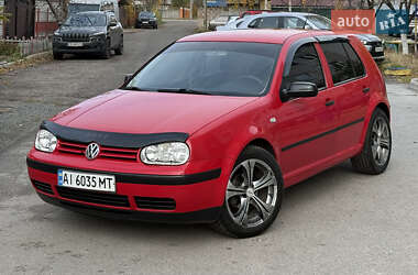 Хэтчбек Volkswagen Golf 2002 в Чернигове
