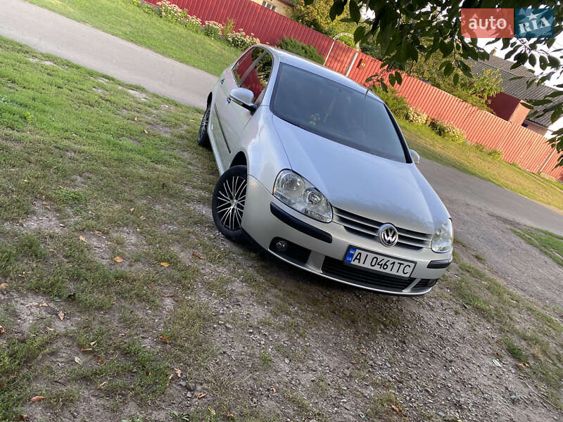 Хэтчбек Volkswagen Golf 2005 в Киеве фото 2 Хэтчбек Volkswagen Golf 2005 в Киеве